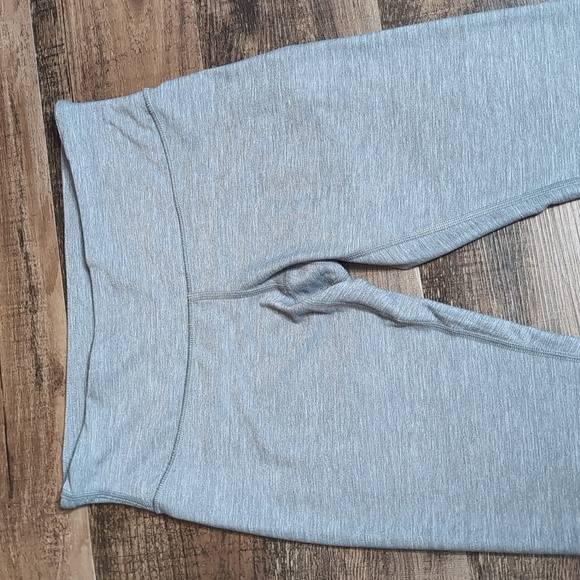 Lululemon Align leggings Size 6 In Light Heathered Gray 30" Inseam - Picture 1 of 8